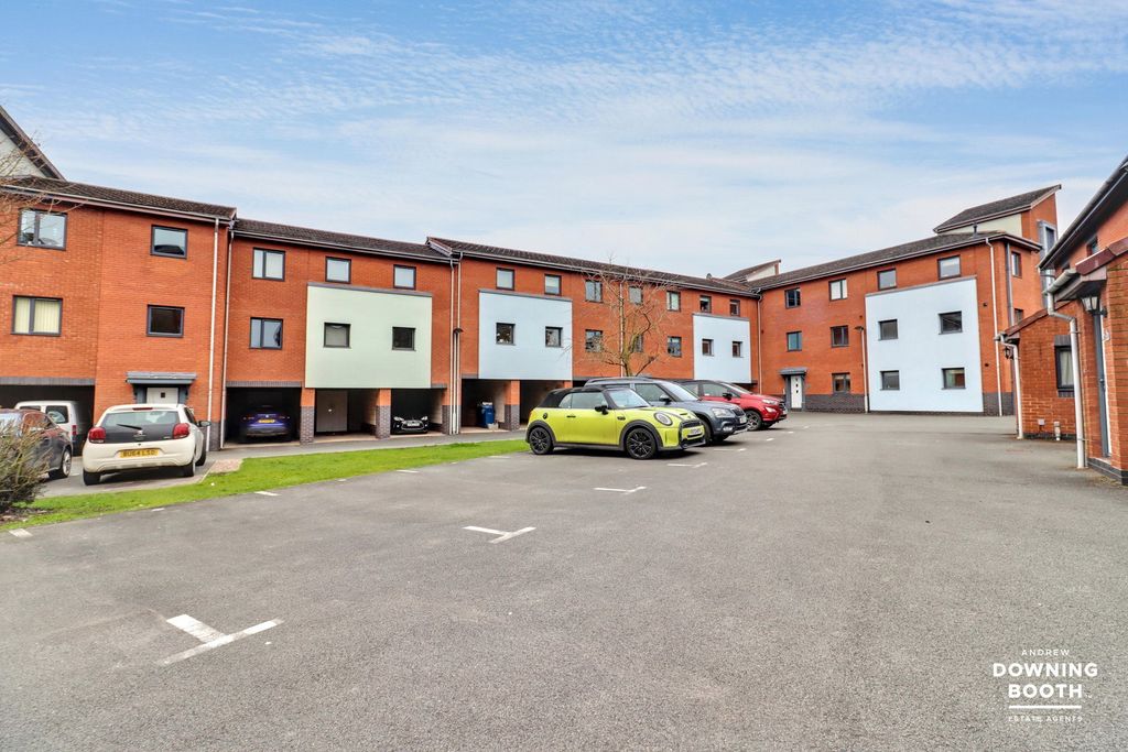 Additional image 19 of 2 bed flat for salePear Tree Close, Lichfield WS14