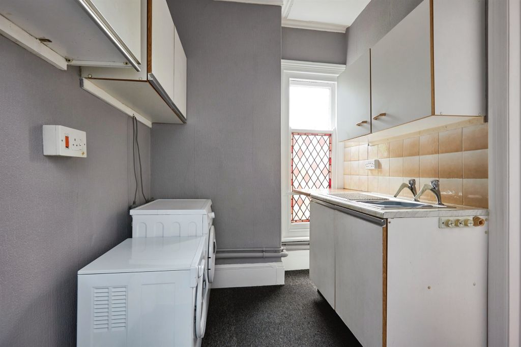 Additional image 7 of 1 bed flat for saleLondon Road, Salisbury SP1