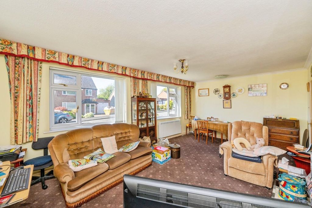 Additional image 3 of 3 bed detached bungalow for saleStephenson Close, Glascote, Tamworth B77