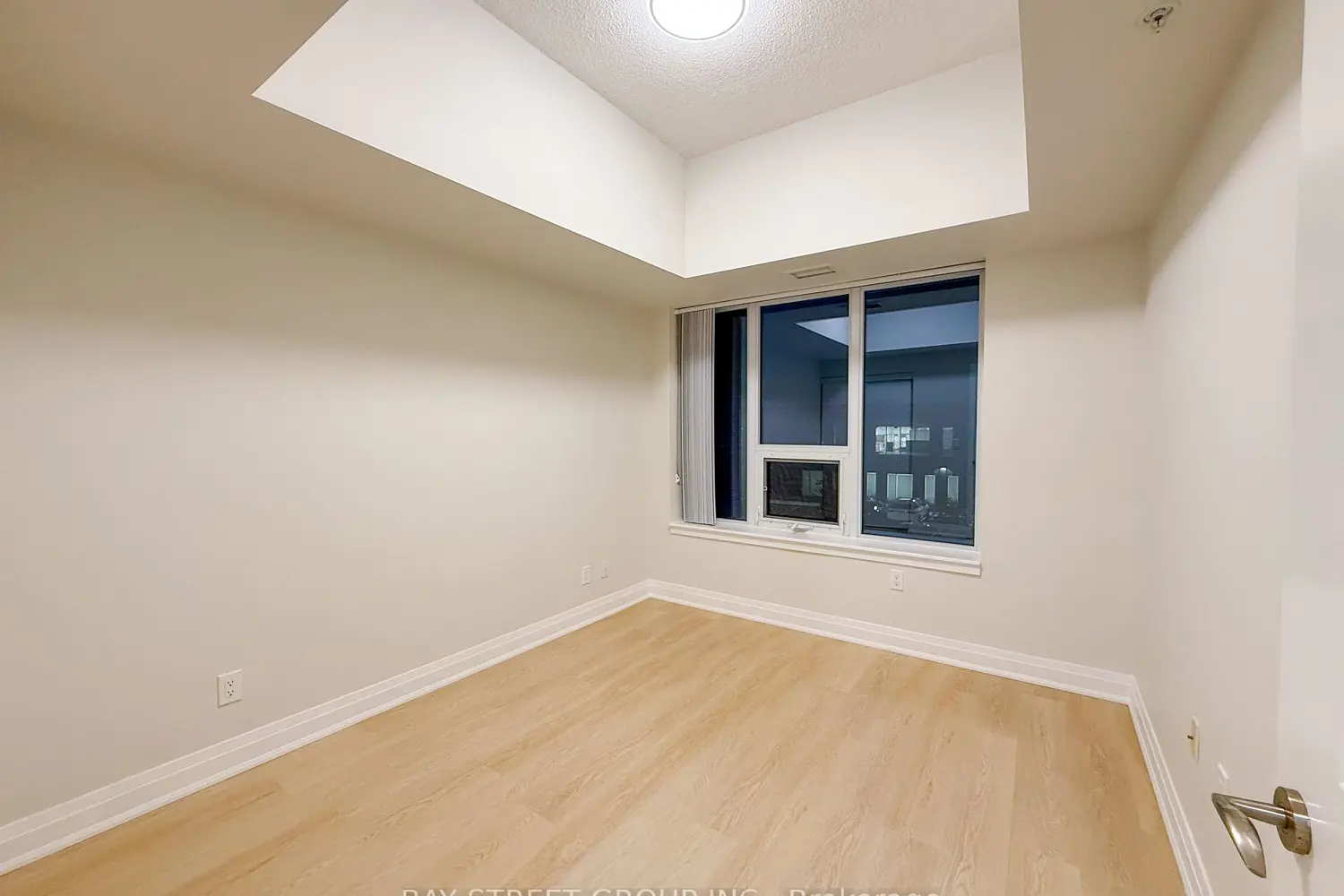 Additional image 9 of 1038 Mcnicoll Avenue 218