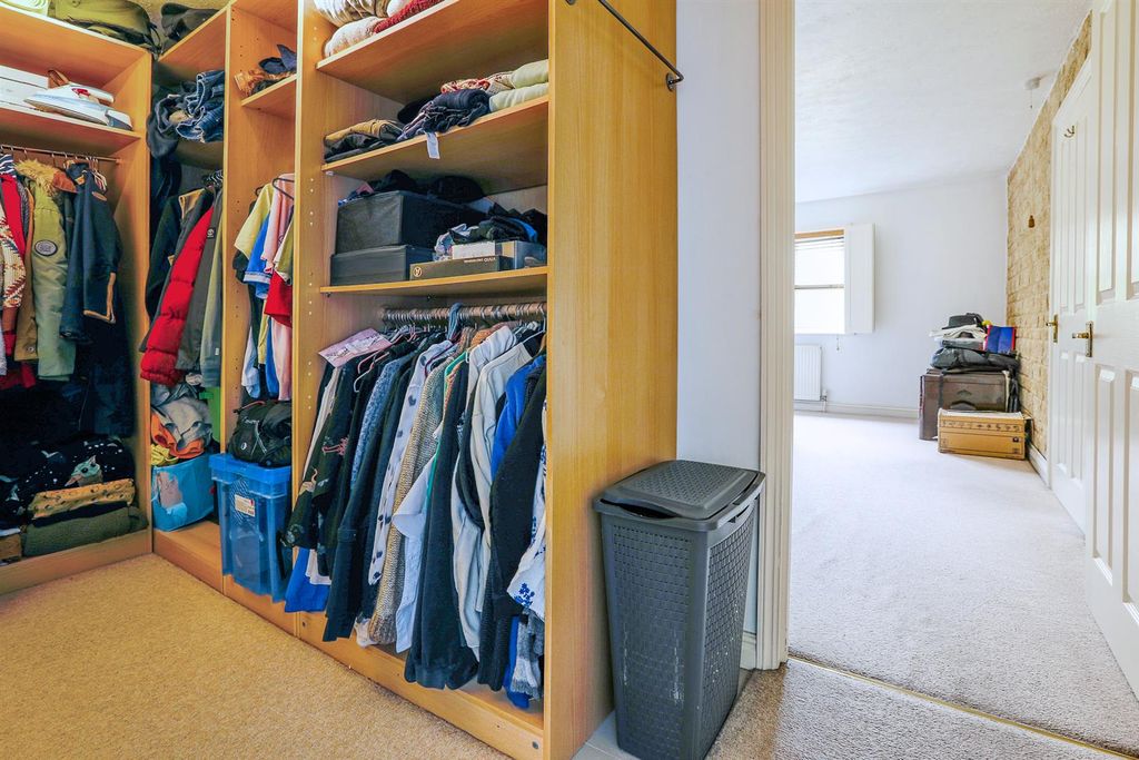 Additional image 10 of 5 bed semi-detached house for saleRoebuck Close, Royal Wootton Bassett SN4