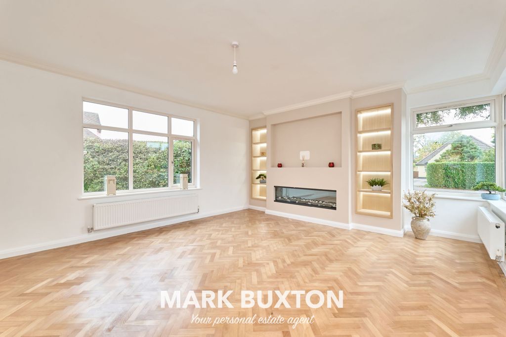 3 bed bungalow for saleSandyfields, Baldwins Gate, Newcastle-Under-Lyme ST5 photo 3