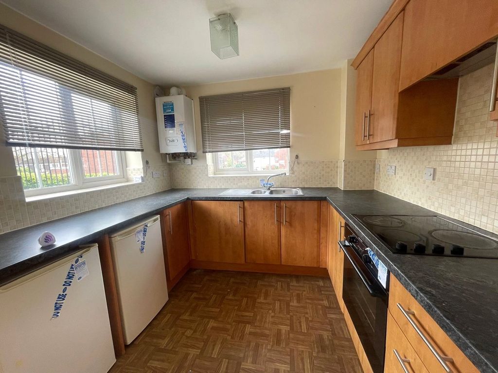 Additional image 3 of 2 bed flat for saleParish Court, Walsall WS3