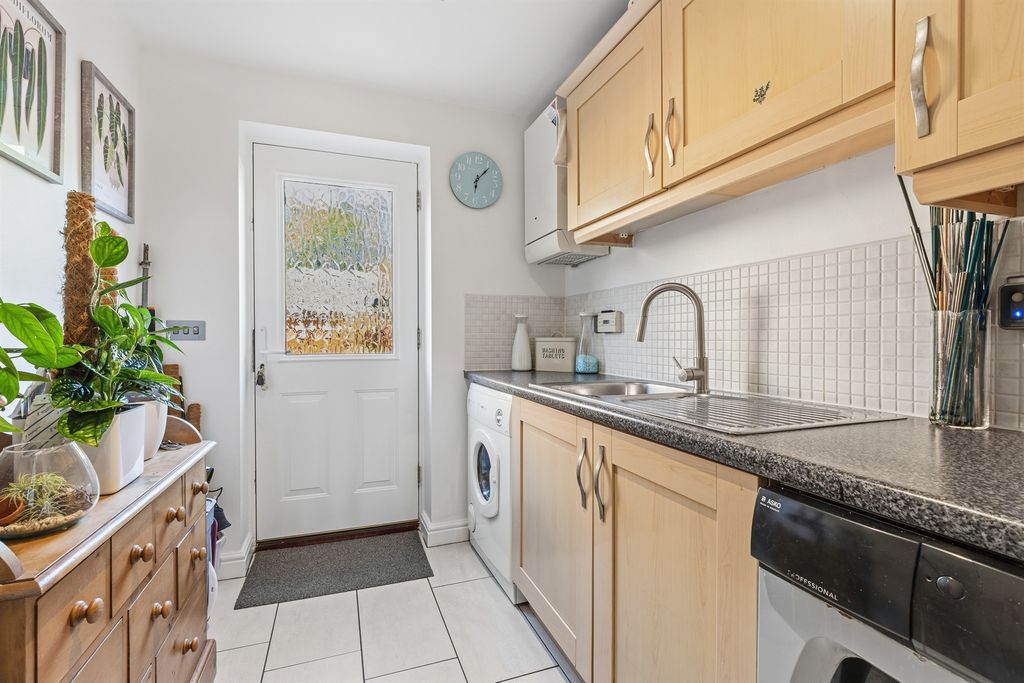 Additional image 6 of 4 bed property for saleFirs Avenue, Uppingham, Oakham LE15