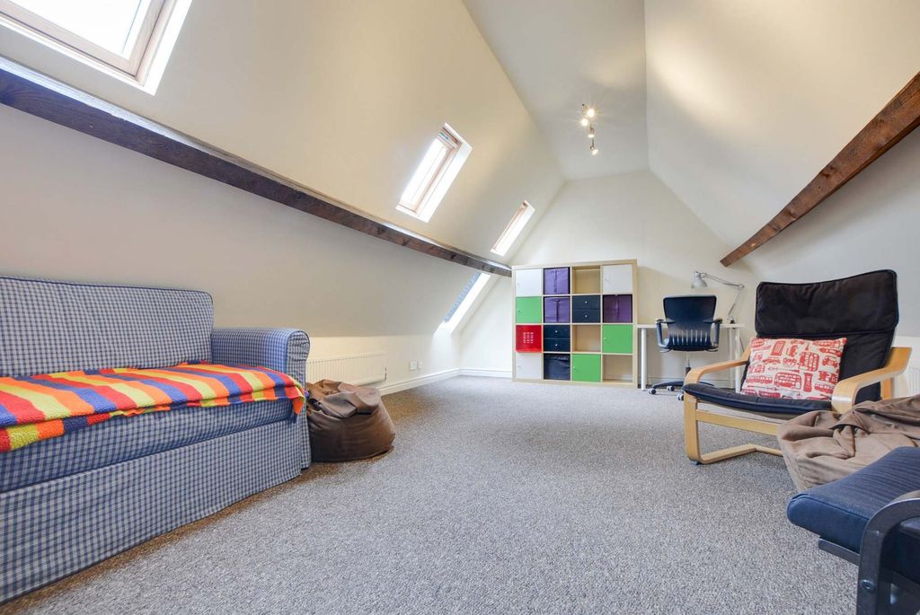 Additional image 36 of 6 bed semi-detached house for saleAlexandra Road, Stoneygate, Leicester LE2