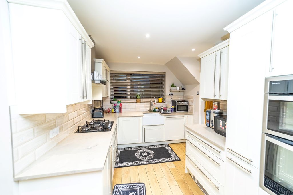 Additional image 13 of 3 bed detached house for saleForest Rise, Thurnby, Leicester LE7