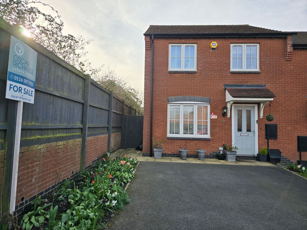 Additional image 2 of 3 bed semi-detached house for saleRaywell Road, Hamilton LE5