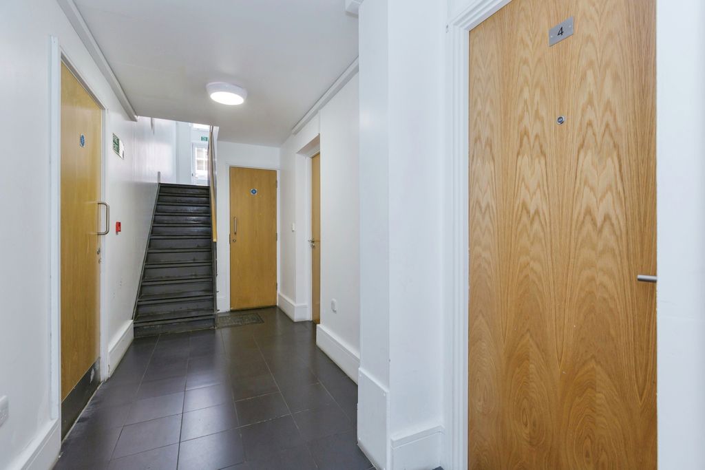 Additional image 10 of 2 bed flat for saleWimbledon Street, Leicester, Leicestershire LE1
