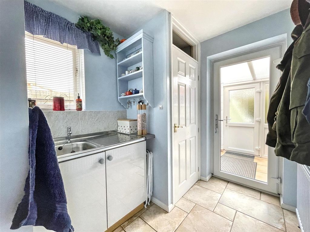 Additional image 10 of 4 bed chalet for salePorters Lane, Easton On The Hill, Stamford PE9