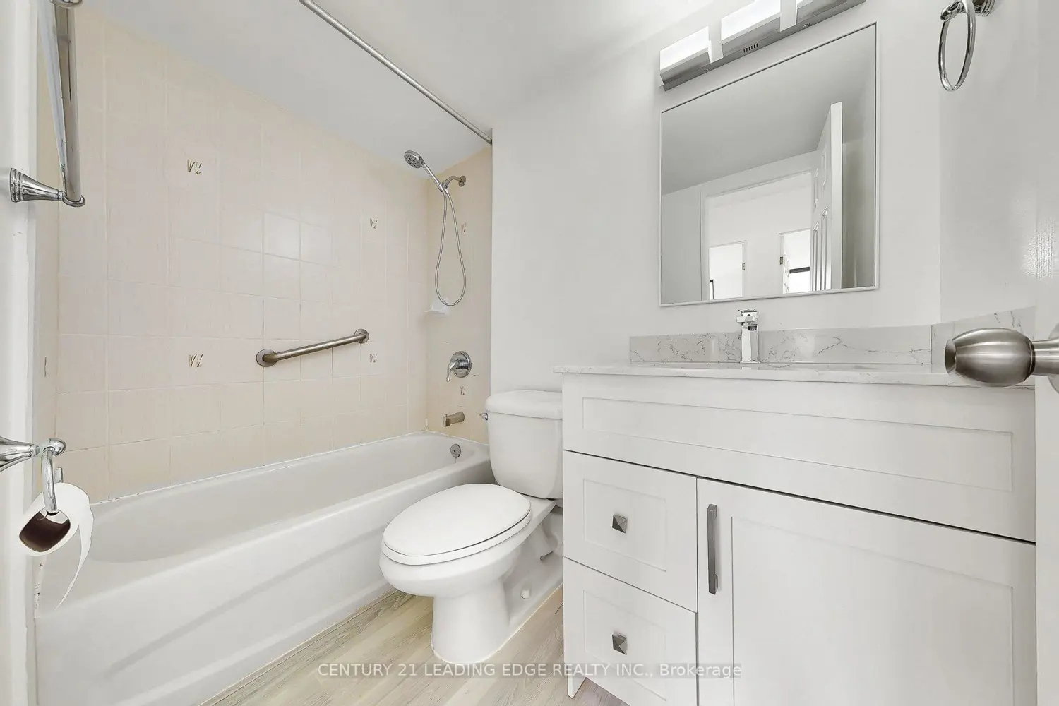 Additional image 11 of 260 Seneca Hill Drive 1604