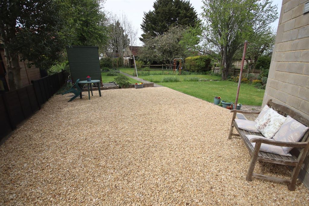 Additional image 23 of 5 bed semi-detached house for saleHardens Close, Chippenham SN15