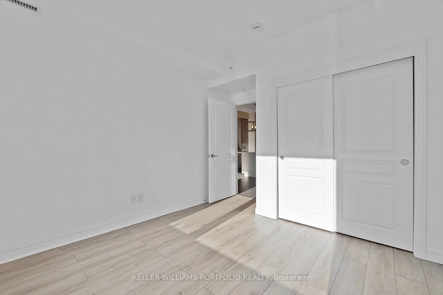 Additional image 12 of 457 Plains Road 322