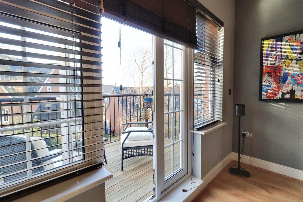 Additional image 13 of 3 bed flat for saleBrackenwood Mews, Weston, Crewe CW2