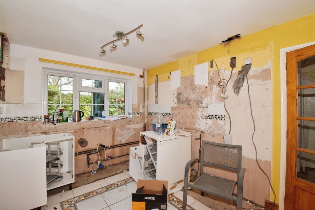 Additional image 5 of 4 bed detached house for salePark House Close, Birstall, Leicester, Leicestershire LE4