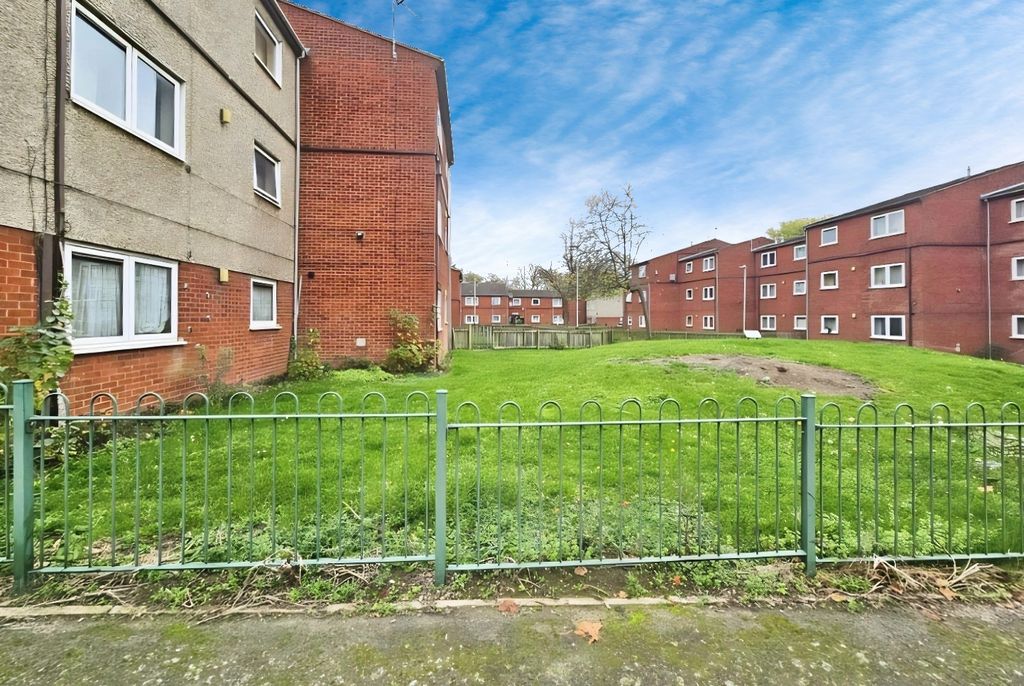 Additional image 3 of 1 bed flat for saleAndrewes Close, Leicester LE3