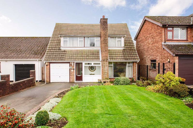 3 bed detached house for saleTudor Road, Hednesford WS12