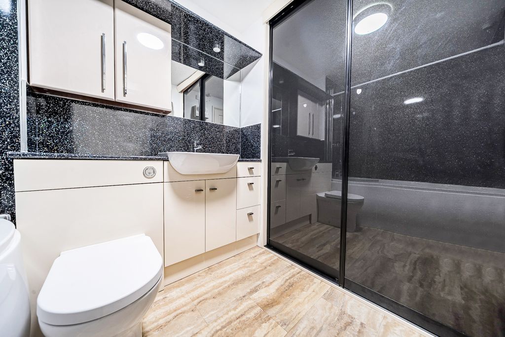 Additional image 13 of 2 bed flat for saleWestley Court, Austcliffe Lane, Cookley, Kidderminster DY10