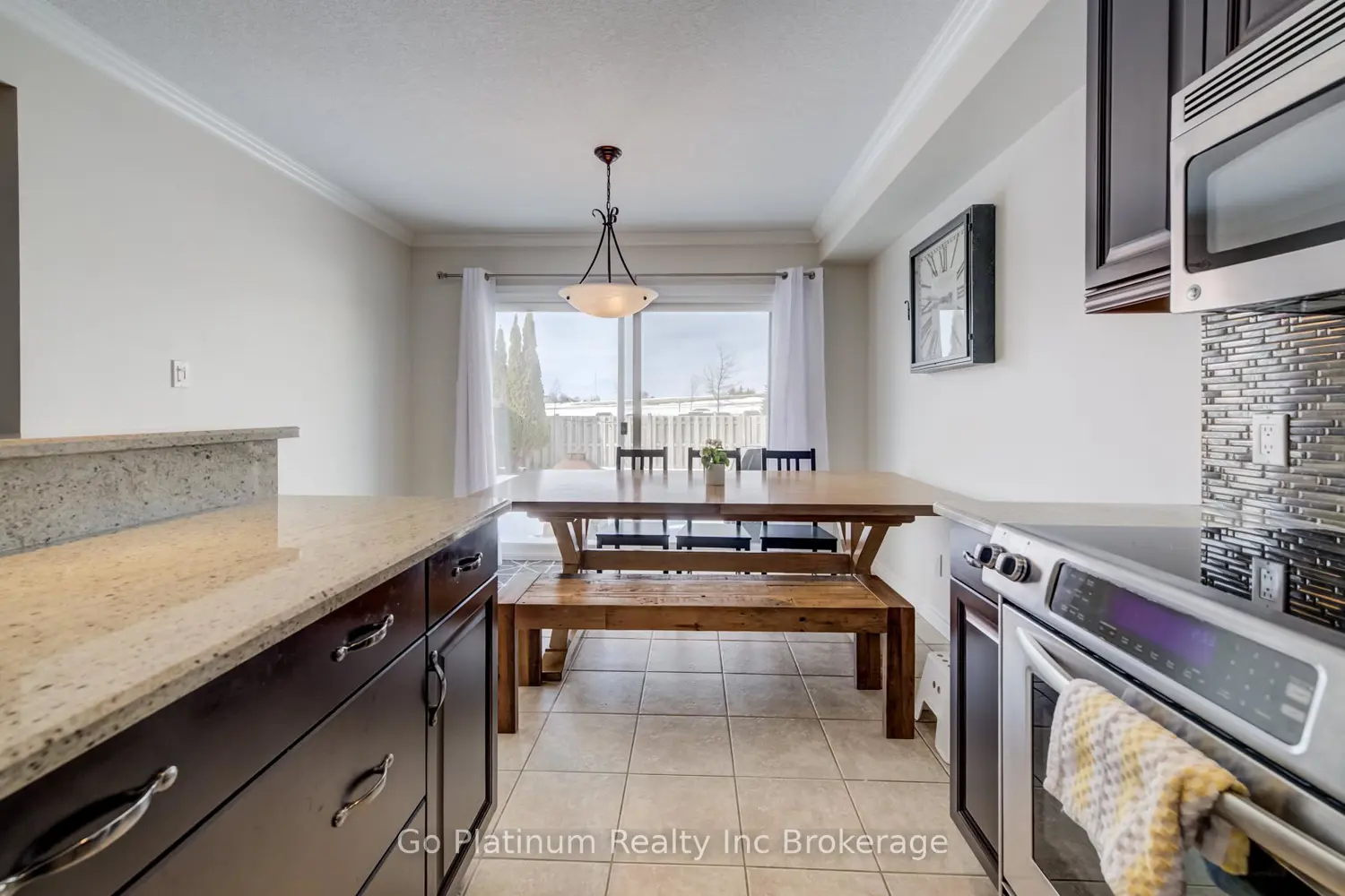 Additional image 10 of 739 Frontenac Crescent