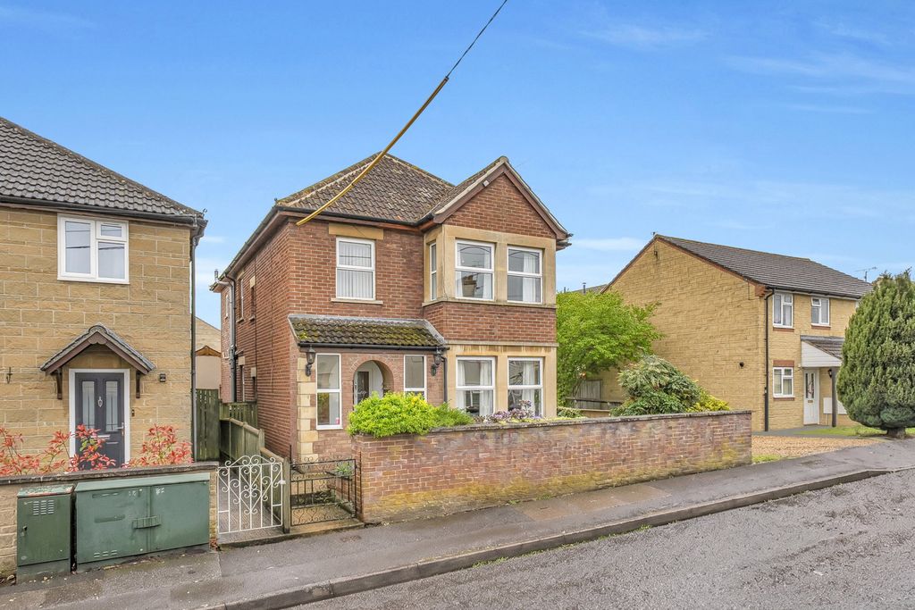 Additional image 2 of 4 bed detached house for saleWood Lane, Chippenham SN15