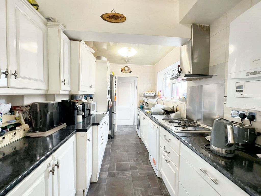 4 bed terraced house for saleThurlby Road, Leicester LE5