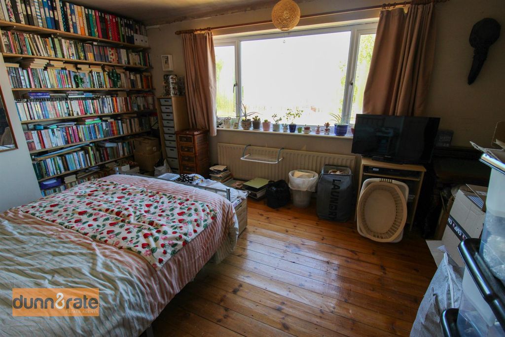Additional image 9 of 3 bed semi-detached house for saleTurnhurst Road, Packmoor, Stoke-On-Trent ST7