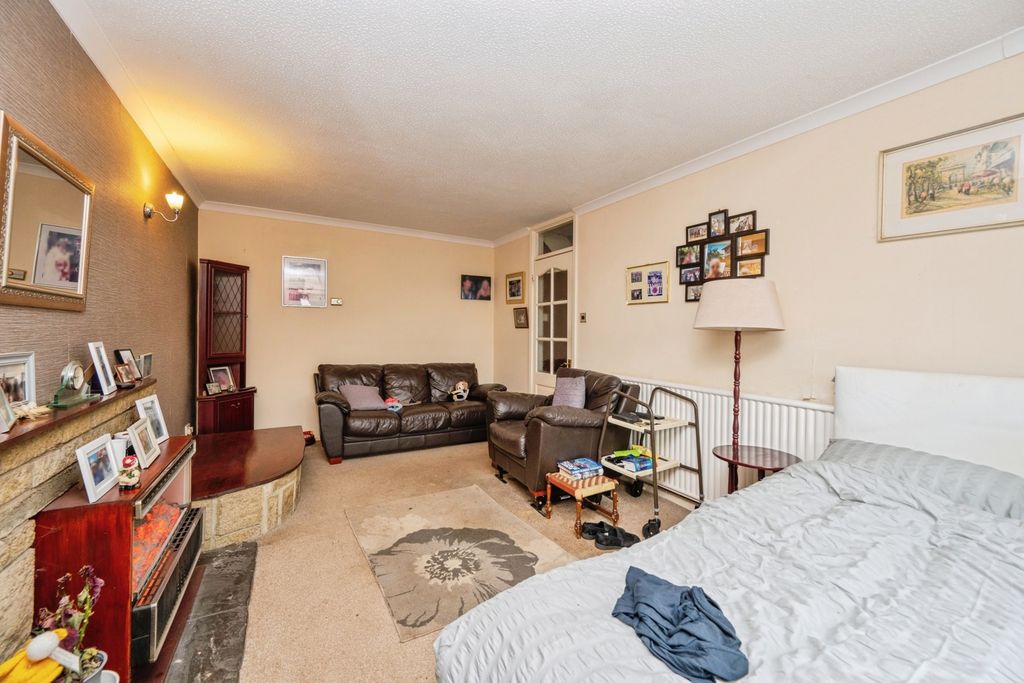 Additional image 8 of 3 bed semi-detached house for saleCrossfell, Wilnecote, Tamworth, Staffordshire B77