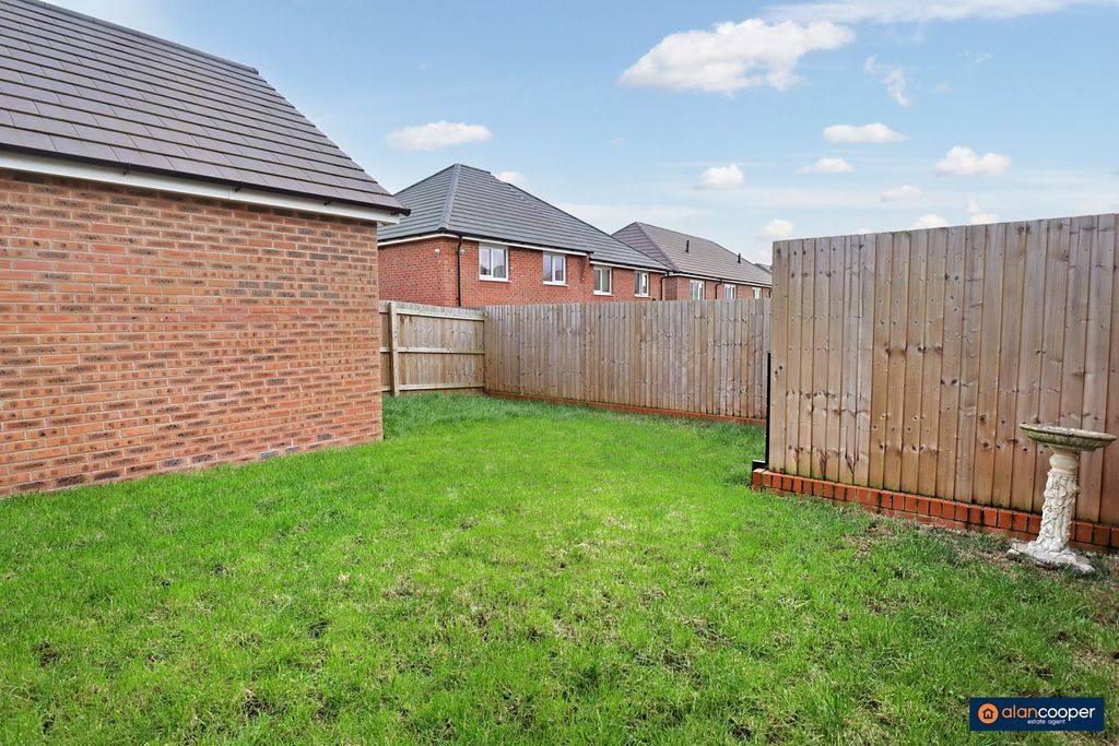 Additional image 22 of 3 bed semi-detached house for saleRoman Avenue, Heritage Fields, Nuneaton CV11