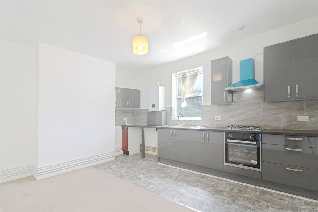 Additional image 15 of 5 bed terraced house for saleWestleigh Road, Leicester LE3