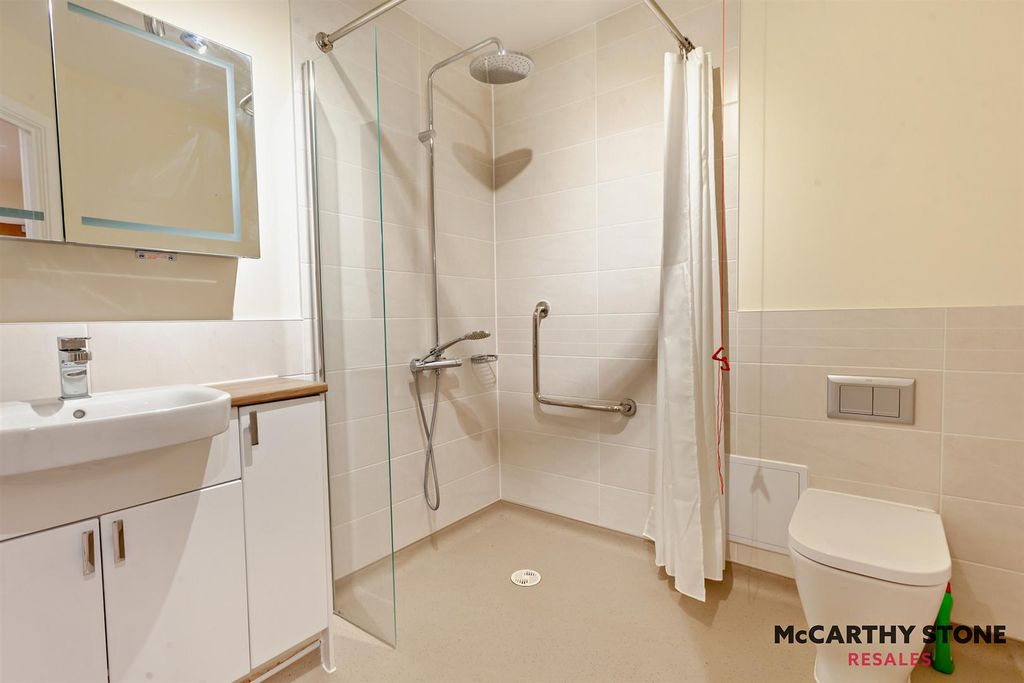 Additional image 9 of 1 bed flat for saleLambrook Court, Gloucester Road, Larkhall, Bath BA1