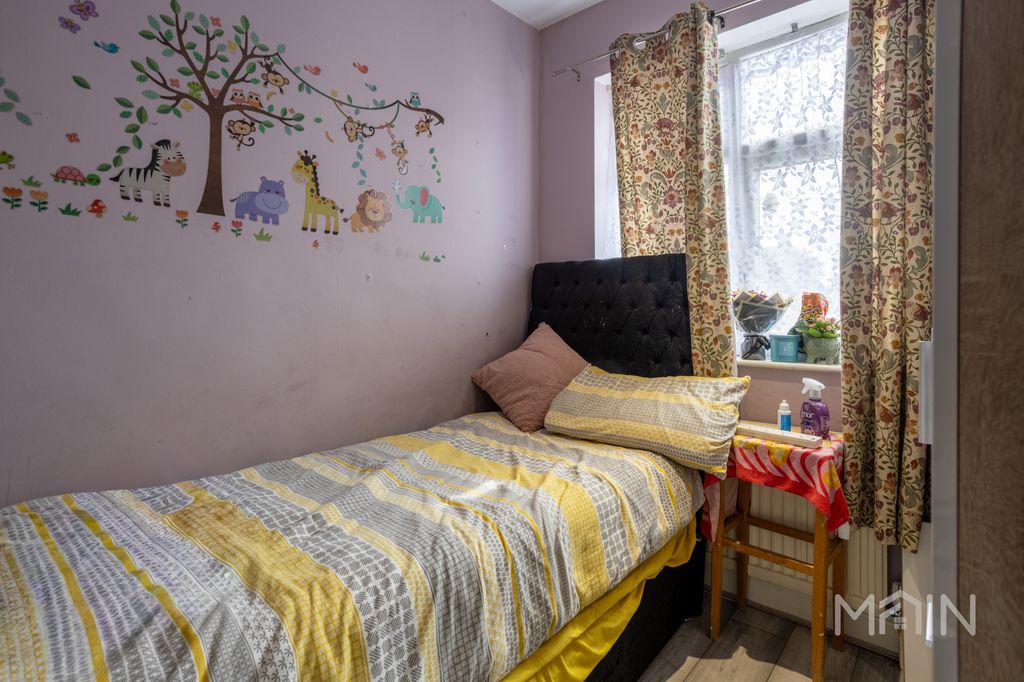 Additional image 16 of 3 bed semi-detached house for salePetworth Drive, Leicester, Leicestershire LE3