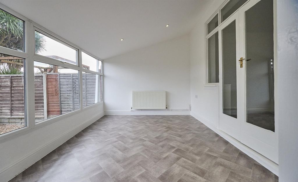 Additional image 8 of 3 bed semi-detached house for salePark Road, Earl Shilton LE9