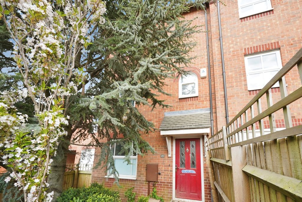 3 bed end terrace house for saleFlannagan Way, Coalville, Leicestershire LE67