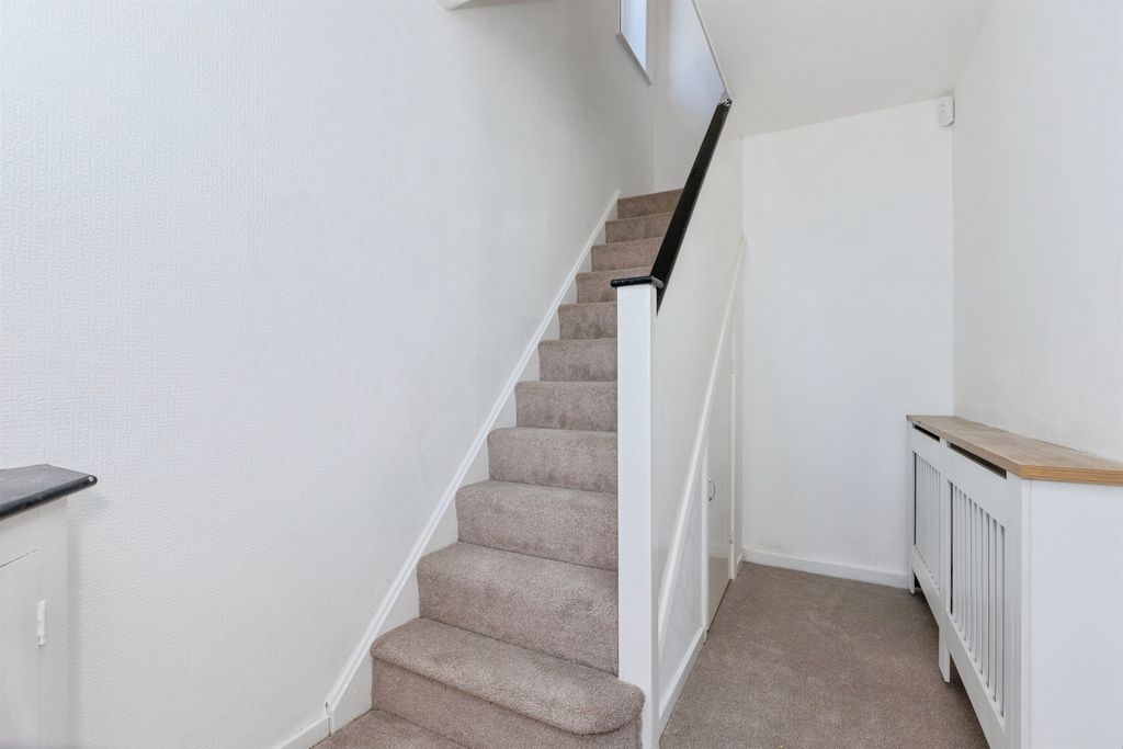 Additional image 12 of 3 bed semi-detached house for saleSedgefield Drive, Thurnby, Leicester LE7