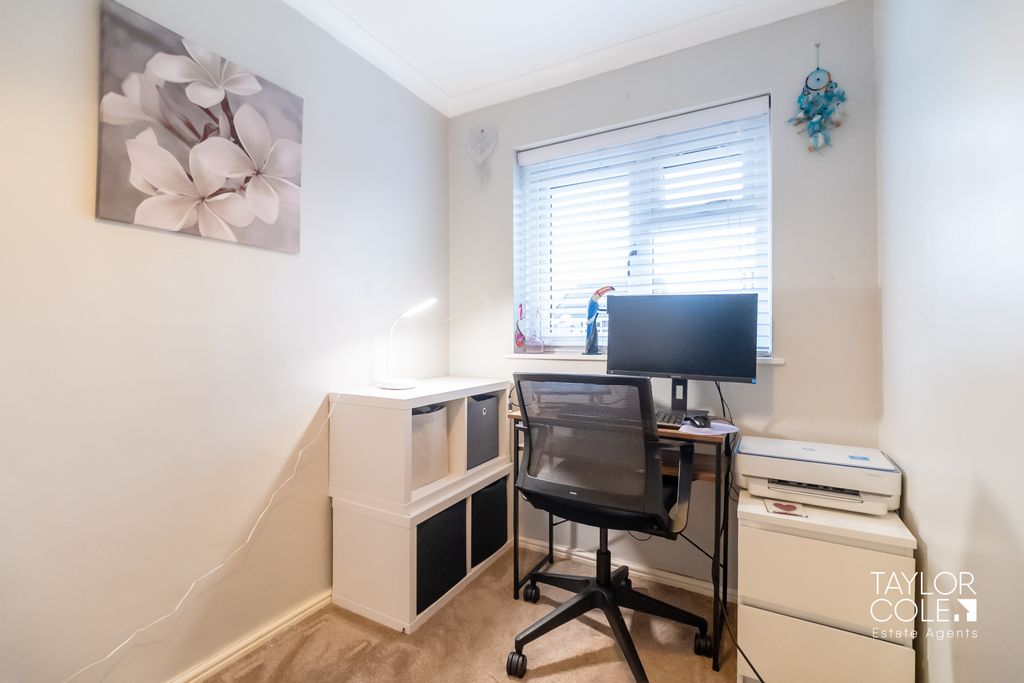 Additional image 21 of 4 bed semi-detached house for saleSwallowfield, Tamworth B79