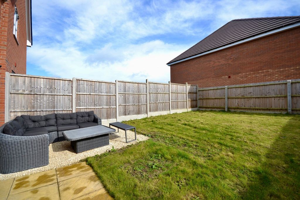 Additional image 22 of 3 bed semi-detached house for saleBuzzard Way, East Leake LE12