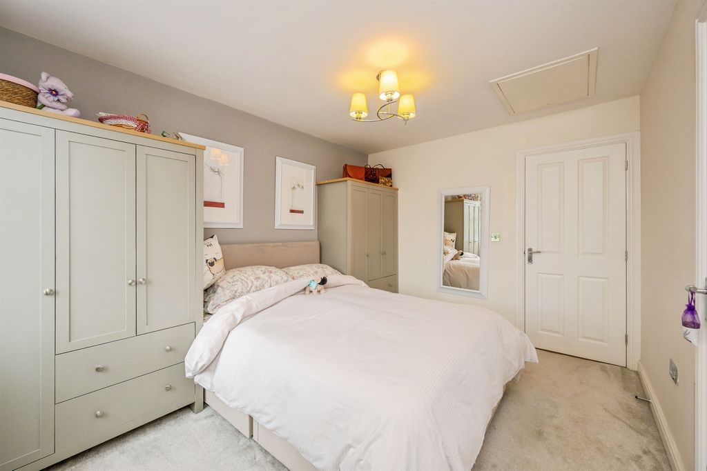 Additional image 18 of 4 bed detached house for saleTamworth Road, Two Gates, Tamworth B77