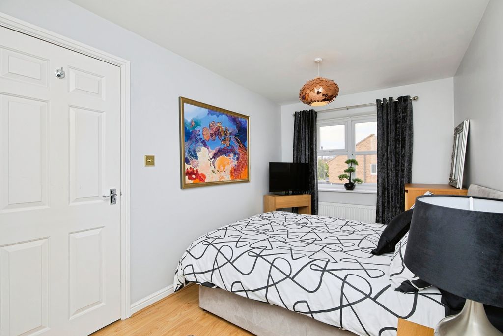 Additional image 17 of 4 bed semi-detached house for saleAbbot Close, Burton-On-Trent DE14