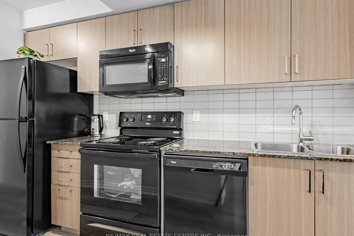 Additional image 3 of 80 Esther Lorrie Drive 720