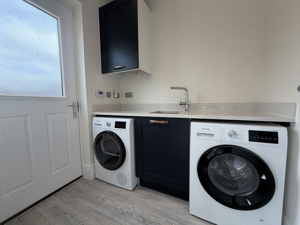 Additional image 10 of 5 bed detached house for saleAdbaston Close, Tamworth B77