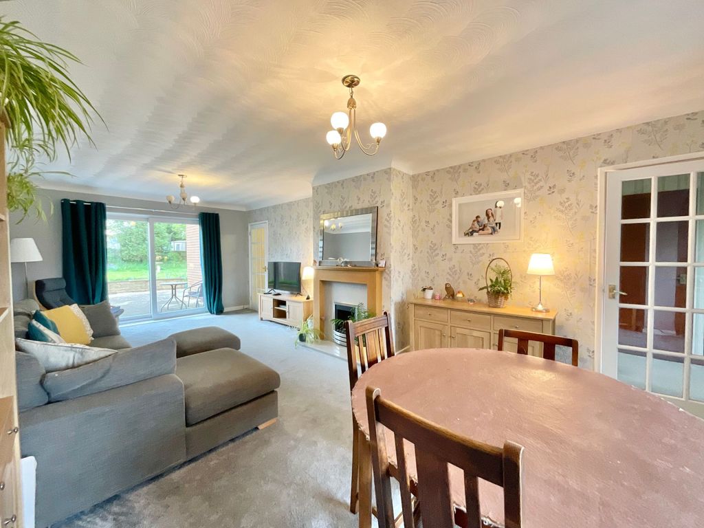4 bed semi-detached house for saleGreenfield Road, Stafford ST17