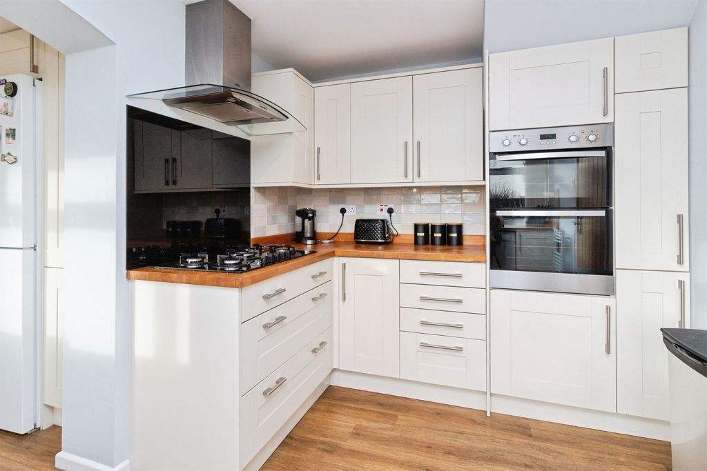 Additional image 3 of 5 bed detached house for saleSpringvale Rise, Stafford ST16