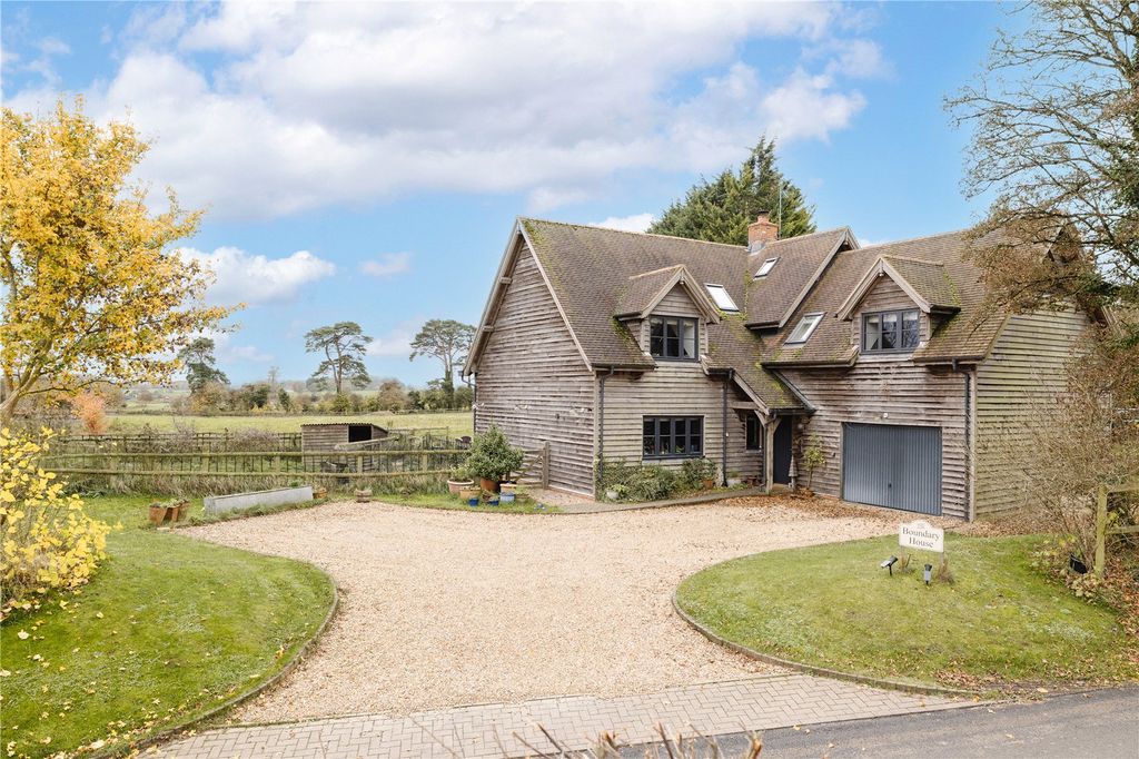 Additional image 2 of 3 bed country house for saleWinterbourne Bassett, Swindon, Wiltshire SN4