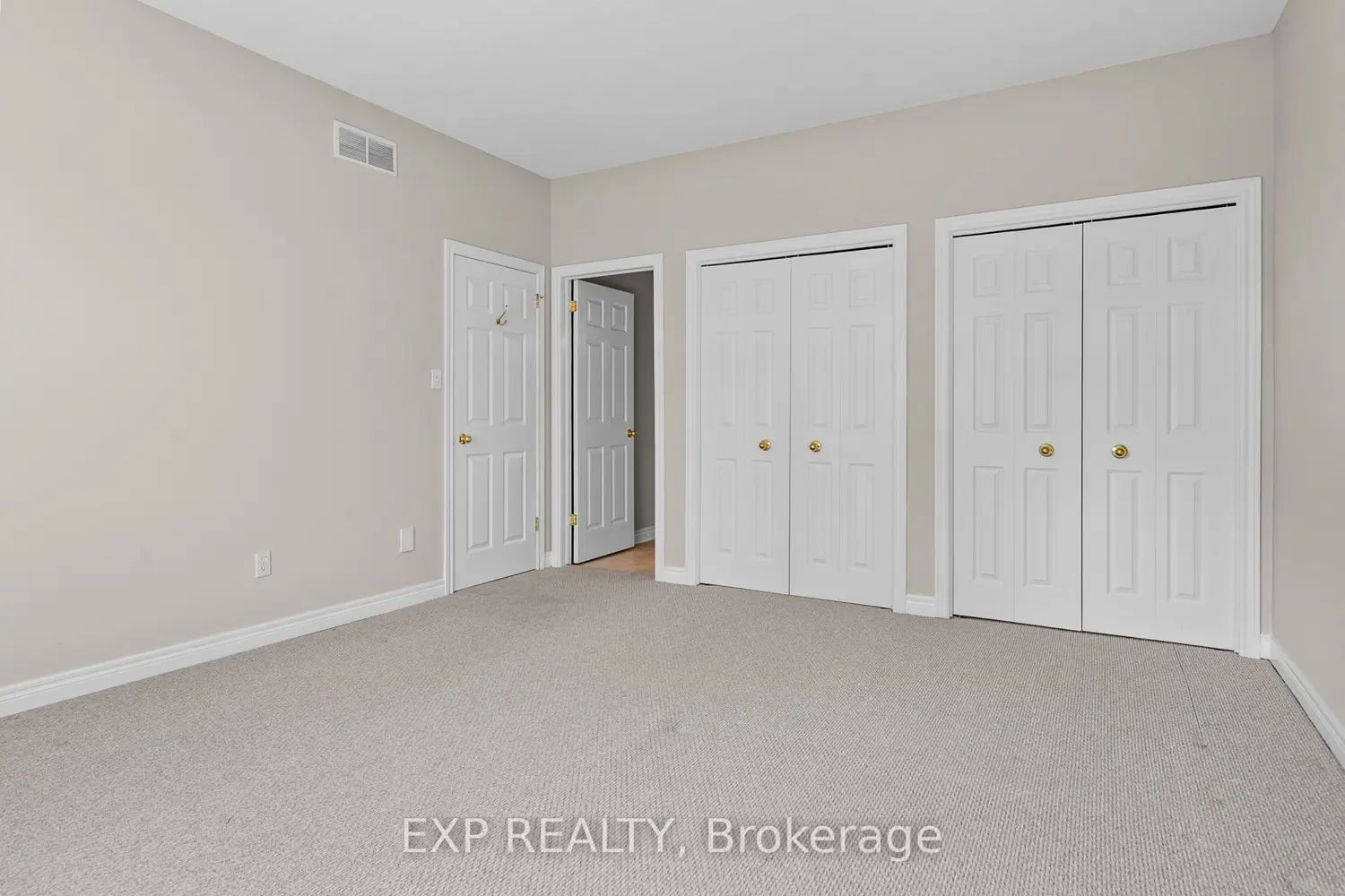 Additional image 7 of 5595 Drummond Road 23