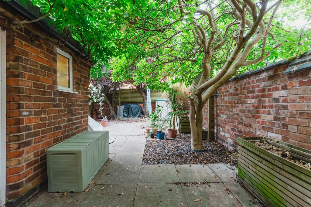 Additional image 38 of 5 bed terraced house for saleWestcotes Drive, Leicester LE3