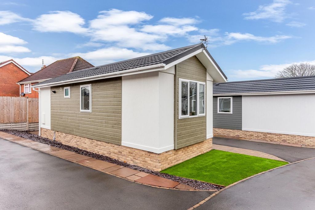 Additional image 11 of 1 bed mobile/park home for saleNew Road, Featherstone, Wolverhampton WV10