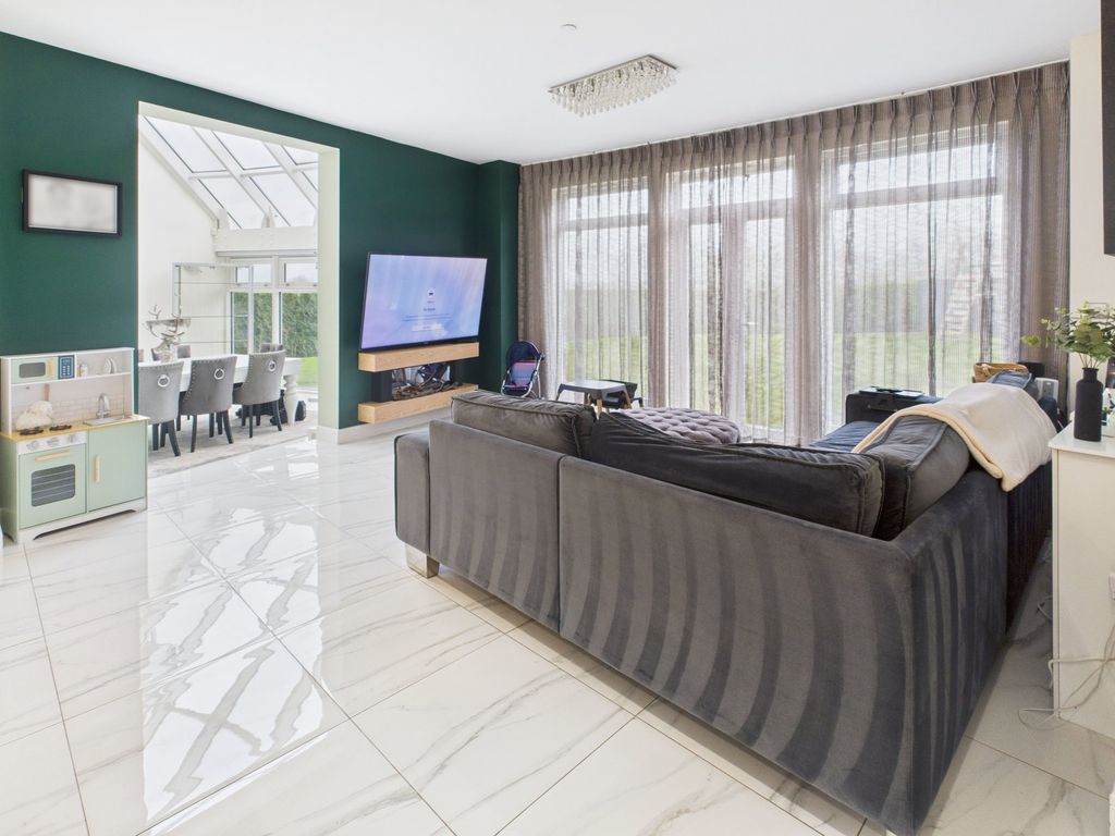 Additional image 13 of 5 bed detached house for saleFreshwater Drive, Weston, Crewe CW2