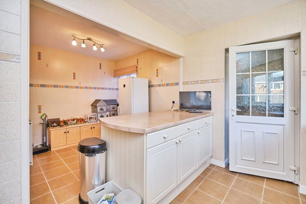 Additional image 5 of 3 bed semi-detached house for saleSimpson Road, Lichfield, Staffordshire WS13