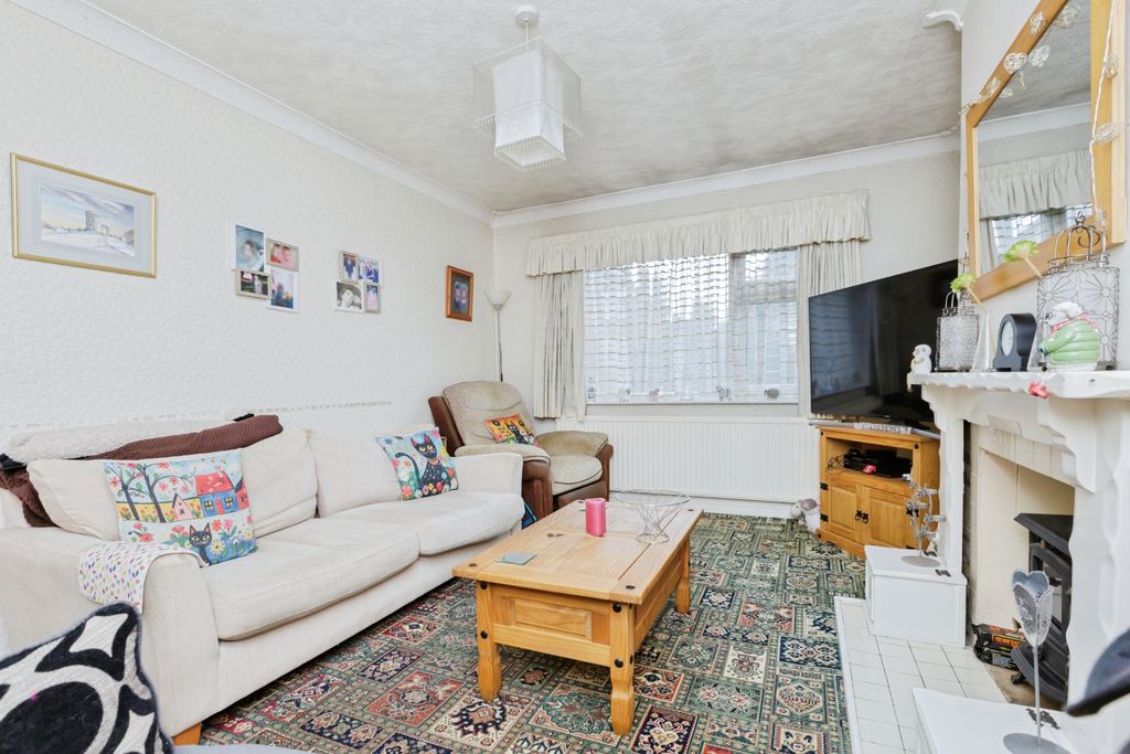 Additional image 4 of 3 bed semi-detached bungalow for saleHall Road, Leicester LE7