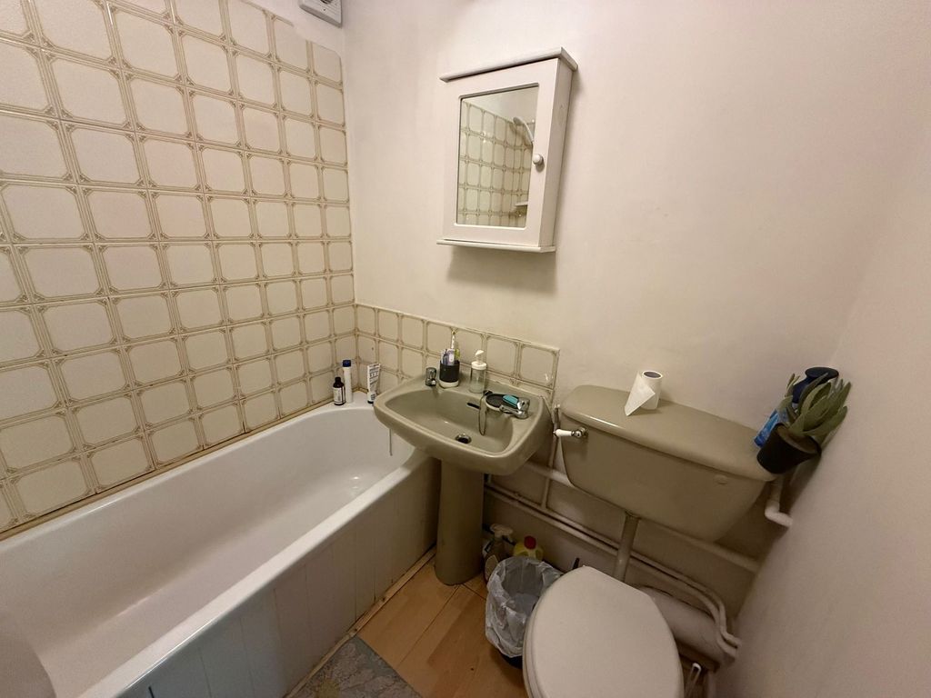 Additional image 3 of 1 bed property for saleMaybank Close, Lichfield WS14