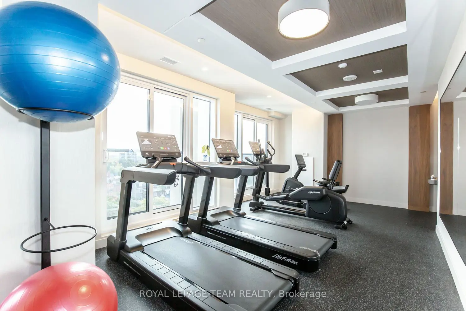 Additional image 16 of 560 Rideau Street 501